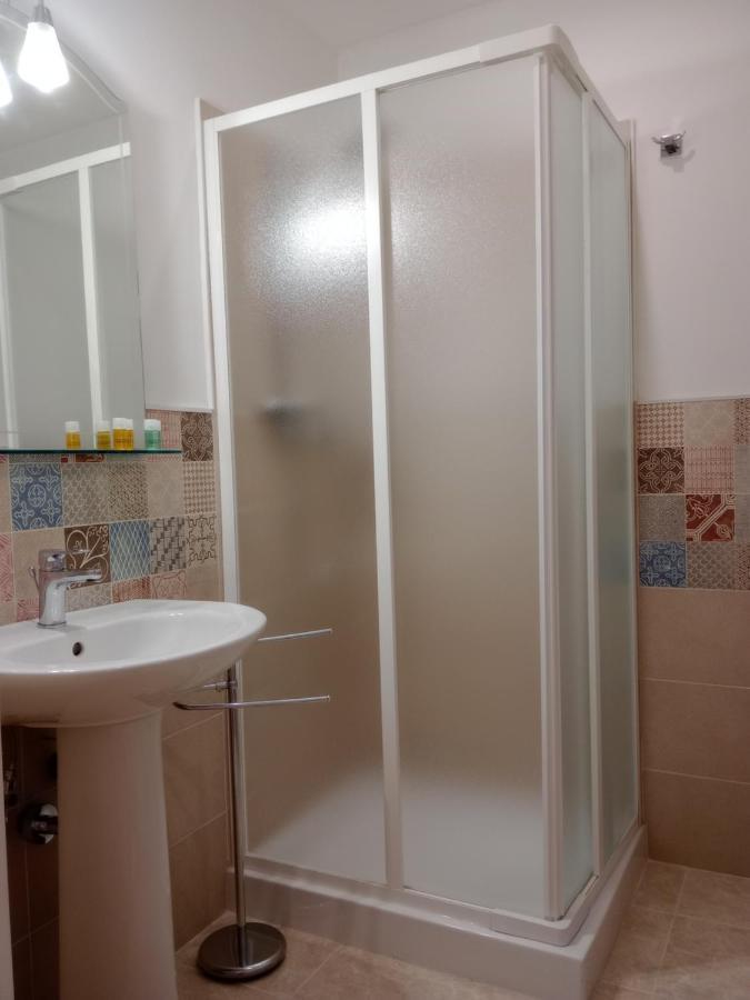 La Valigia Sul Letto Bed & Breakfast Catania Bagian luar foto