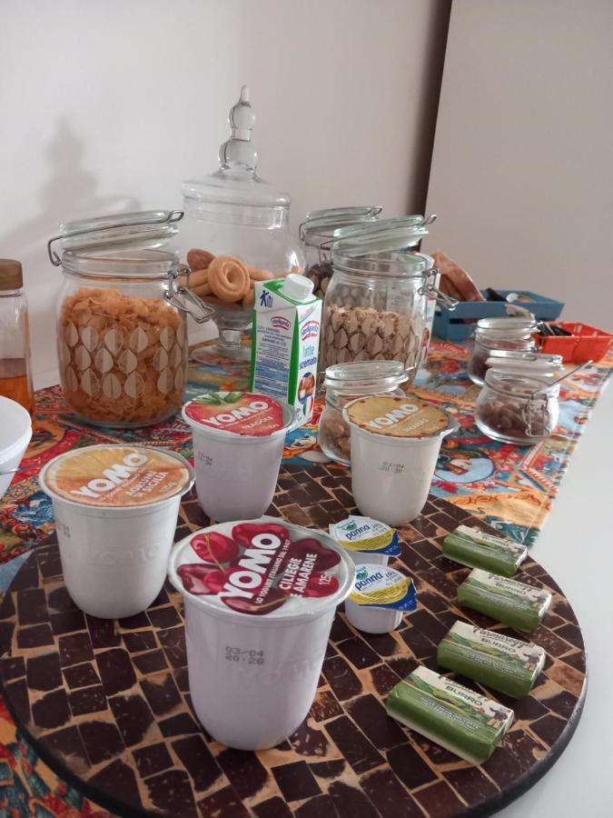 La Valigia Sul Letto Bed & Breakfast Catania Bagian luar foto